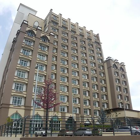 เดอ เวียนา โฮเต็ล แอนด์ อพาร์ตเมนต์ Hotel โกตาบารู ภายนอก รูปภาพ