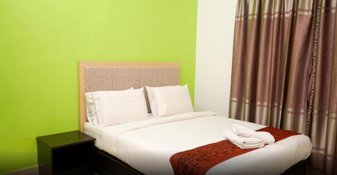 เดอ เวียนา โฮเต็ล แอนด์ อพาร์ตเมนต์ Hotel โกตาบารู ภายนอก รูปภาพ
