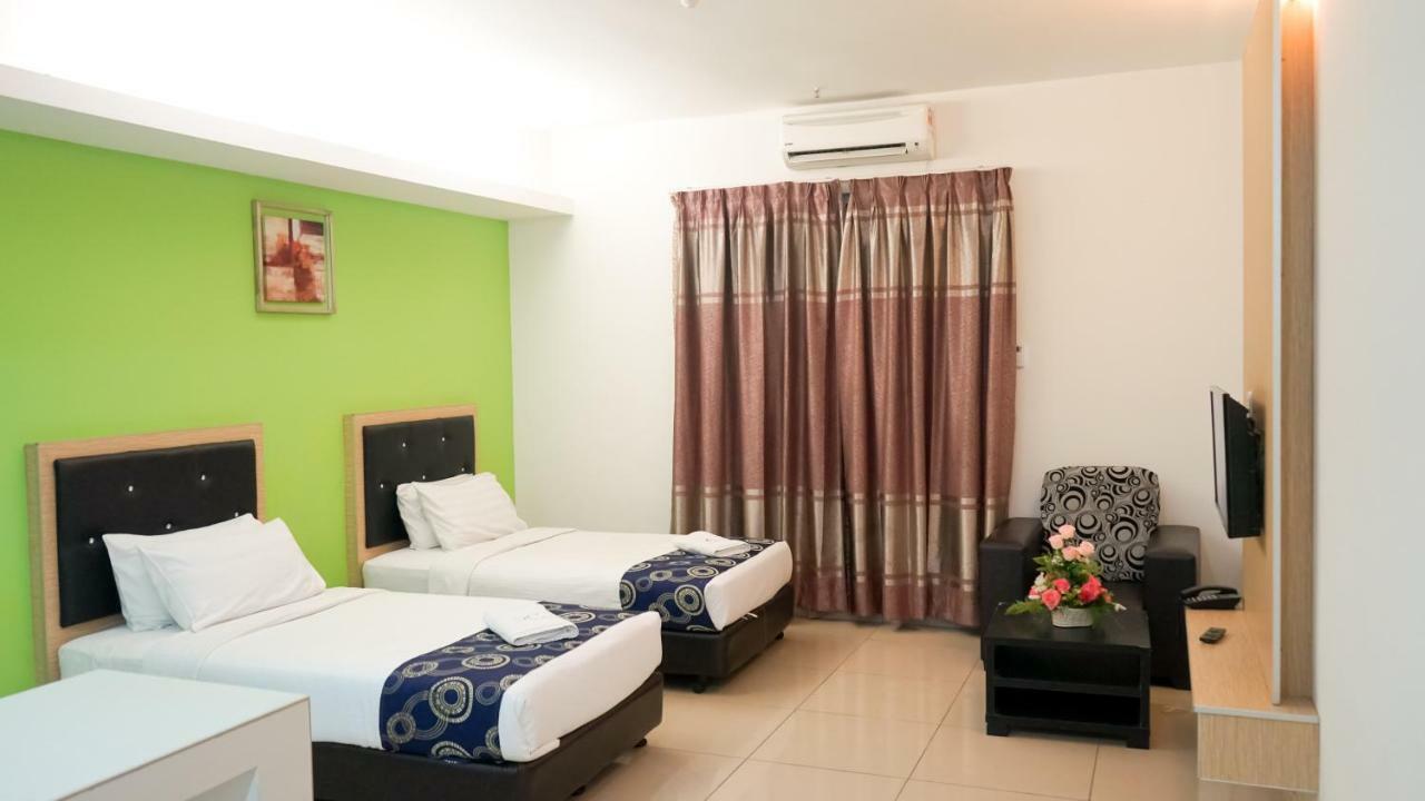 เดอ เวียนา โฮเต็ล แอนด์ อพาร์ตเมนต์ Hotel โกตาบารู ภายนอก รูปภาพ