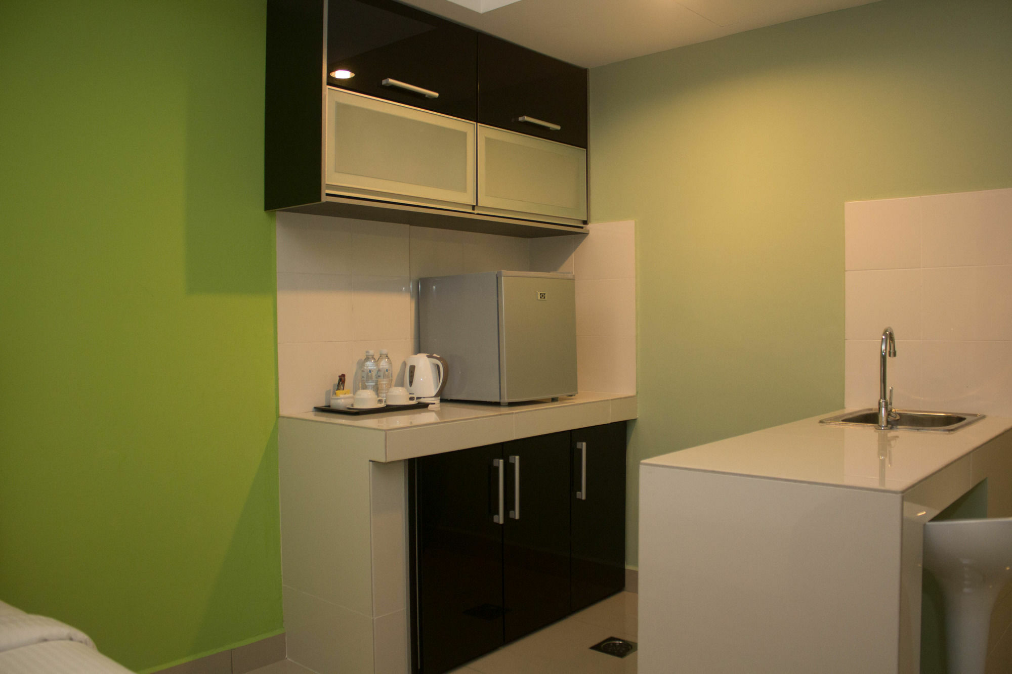 เดอ เวียนา โฮเต็ล แอนด์ อพาร์ตเมนต์ Hotel โกตาบารู ภายนอก รูปภาพ