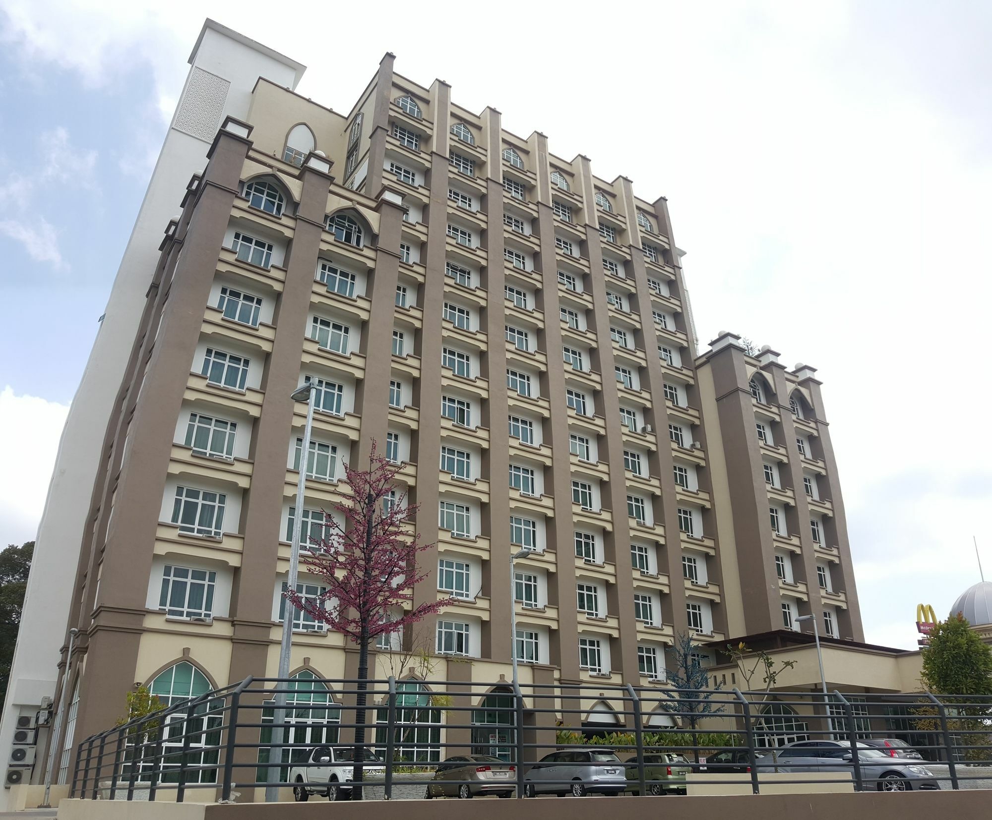 เดอ เวียนา โฮเต็ล แอนด์ อพาร์ตเมนต์ Hotel โกตาบารู ภายนอก รูปภาพ