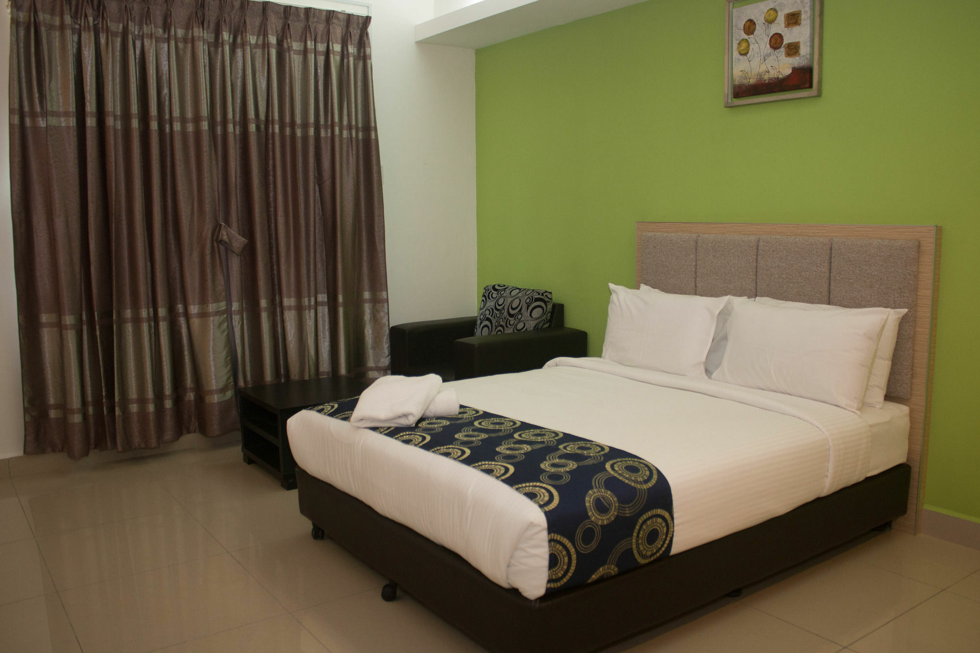 เดอ เวียนา โฮเต็ล แอนด์ อพาร์ตเมนต์ Hotel โกตาบารู ภายนอก รูปภาพ