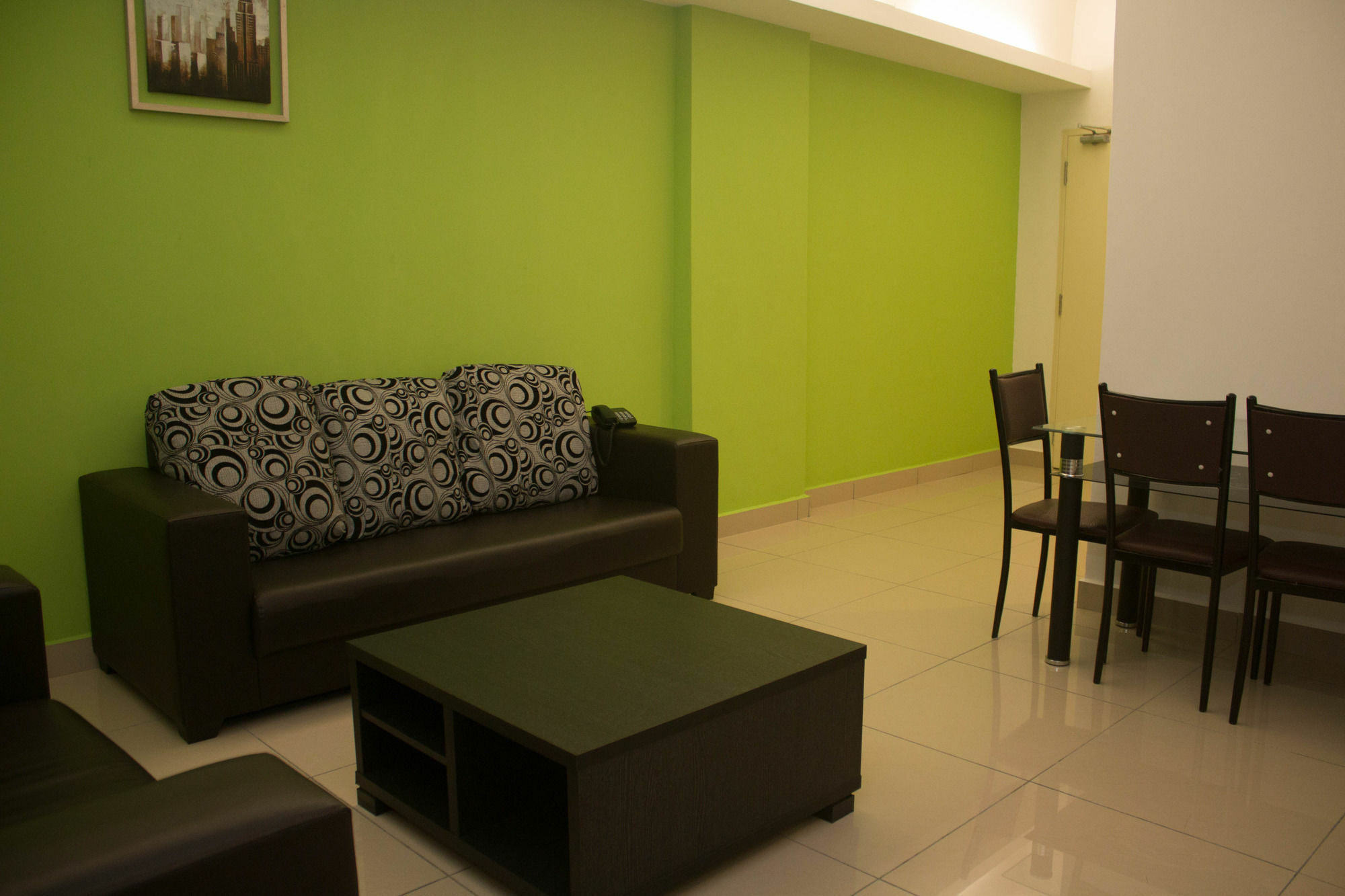 เดอ เวียนา โฮเต็ล แอนด์ อพาร์ตเมนต์ Hotel โกตาบารู ภายนอก รูปภาพ
